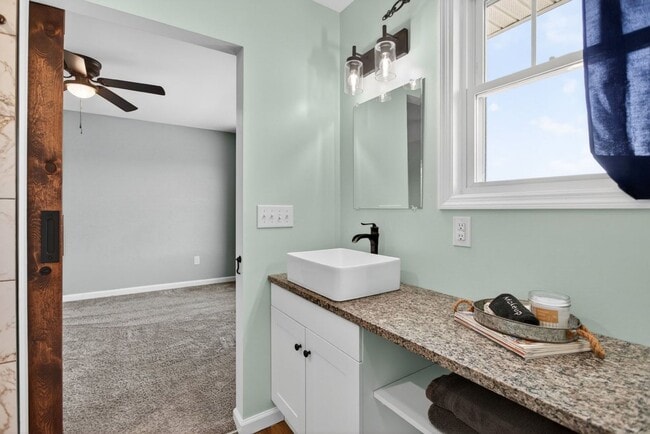 Building Photo - Move-In Ready: Upgraded 3-Bedroom Townhome at Swallow Ridge!  This is a must see!