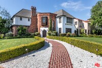 Building Photo - 401 N McCadden Pl