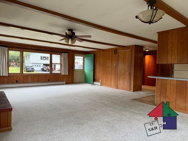 Building Photo - Stunning 2 Bedroom Home in Northfield!