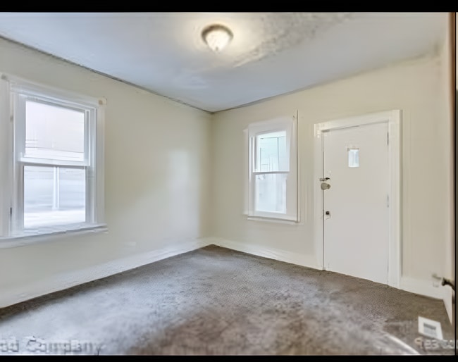 Building Photo - 2671 Glendale Ave