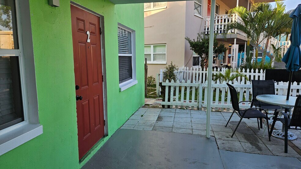 Building Photo - 309 Avanda Ct