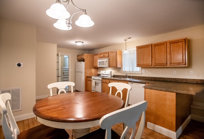 Building Photo - 88 Hyde St