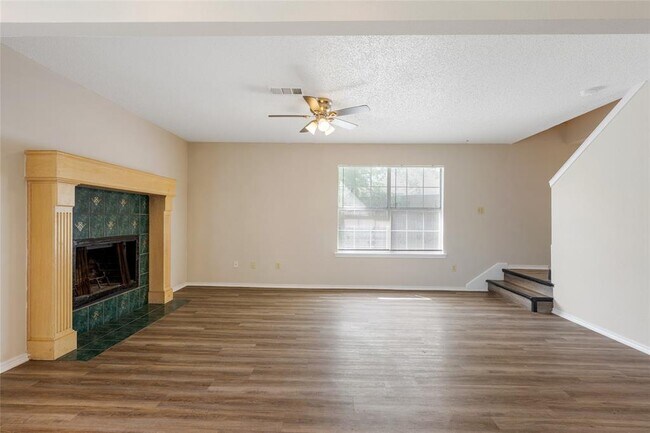 Building Photo - 1717 Parkfield Cove