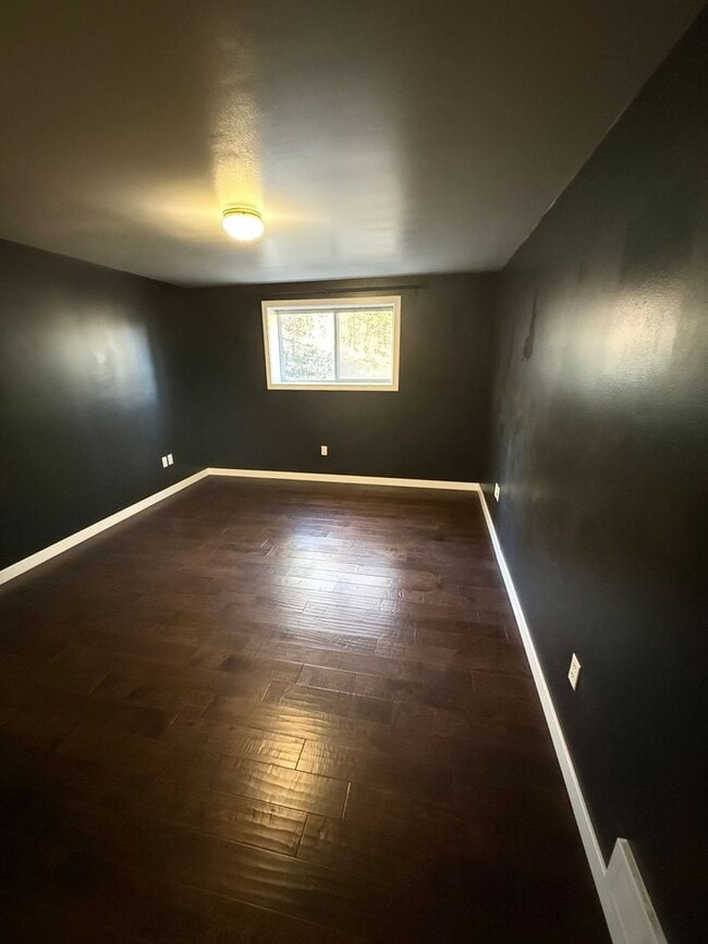 Building Photo - Spacious 5 Bedroom / 3 Bathroom Home for Rent in Lakeside, Montana