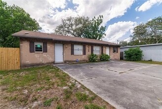 Building Photo - 2-Bedroom, 1-Bathroom Duplex in Tampa (MOV...