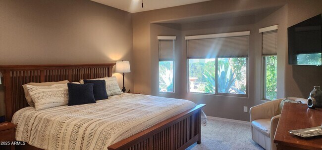 Building Photo - 27244 W Potter Dr