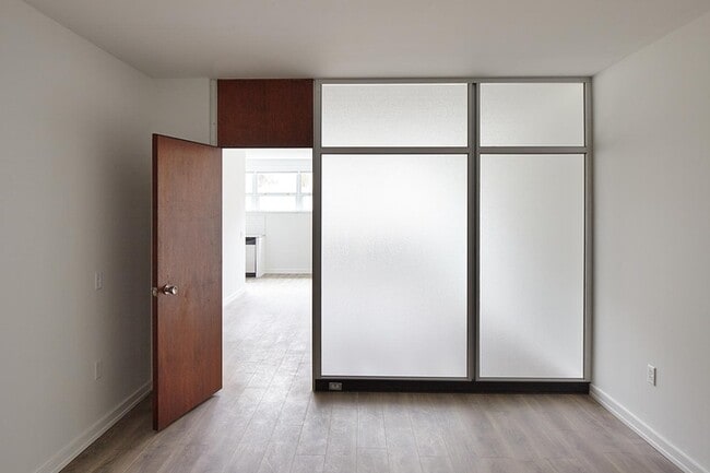 Floorplan - Interstate Flats