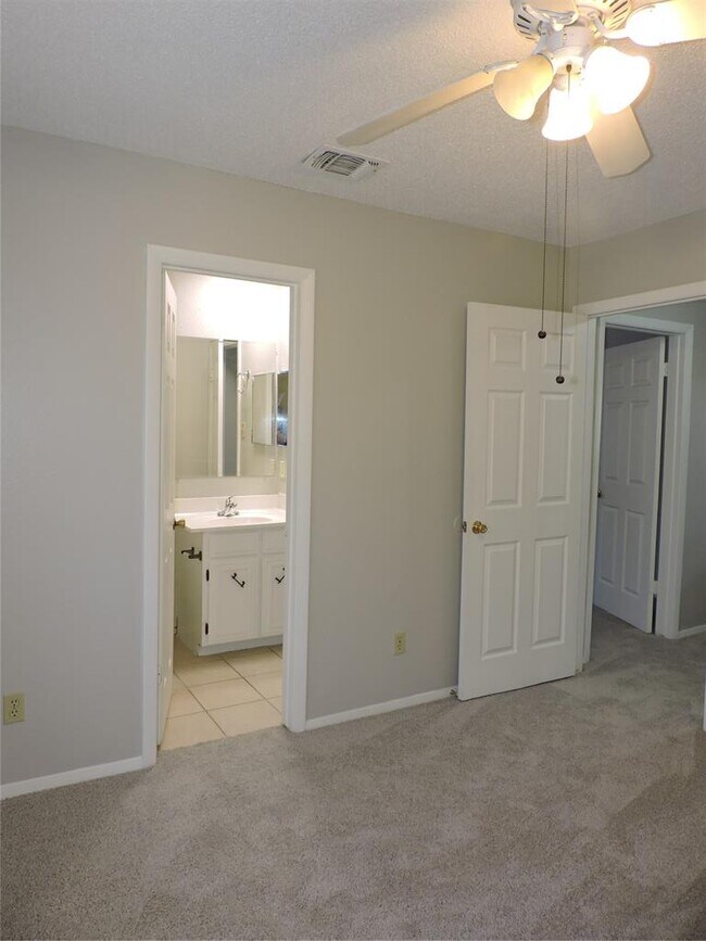 Building Photo - 8509 Fathom Cir