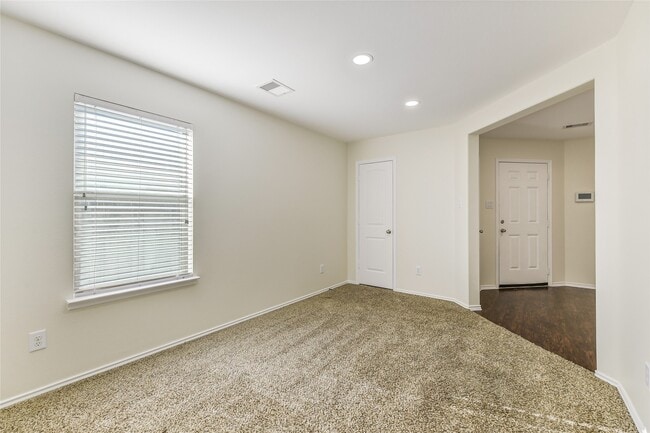 Building Photo - 2023 Louetta Mist Dr