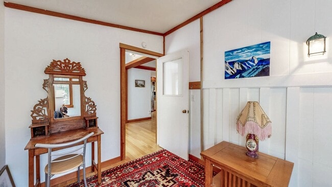Building Photo - 1250 Bentley Dr