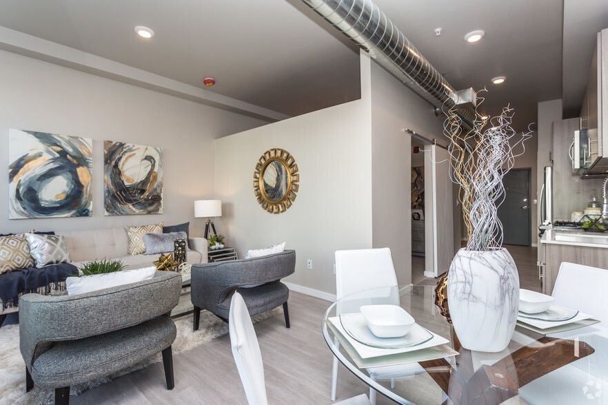 1BR, 1BA - Unit 208 - Tennyson44