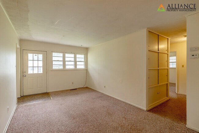 Building Photo - 1533 Pipher Ln