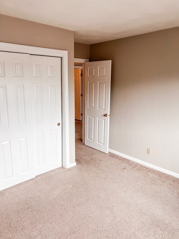 Building Photo - 68 N Washington St