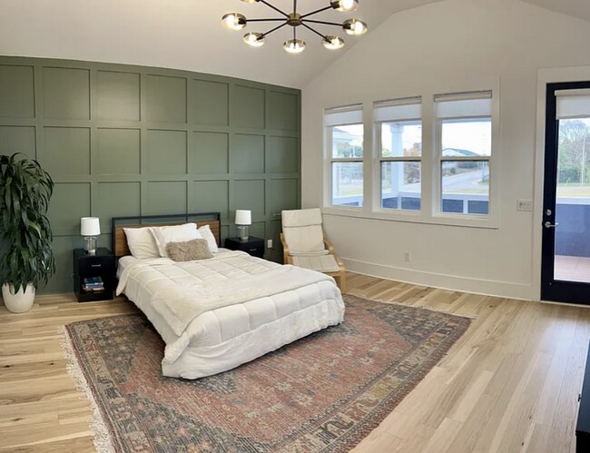 Building Photo - Modern Downtown Nashville 4 Bed, 3.5 Bath Home with Designer Finishes and Fully Fenced Backyard