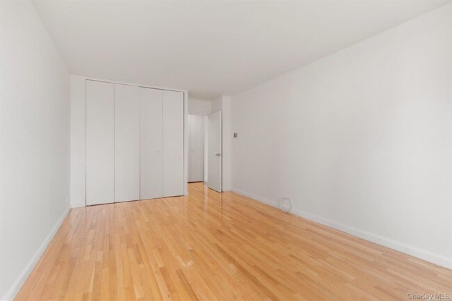 Building Photo - 345 E 93rd St