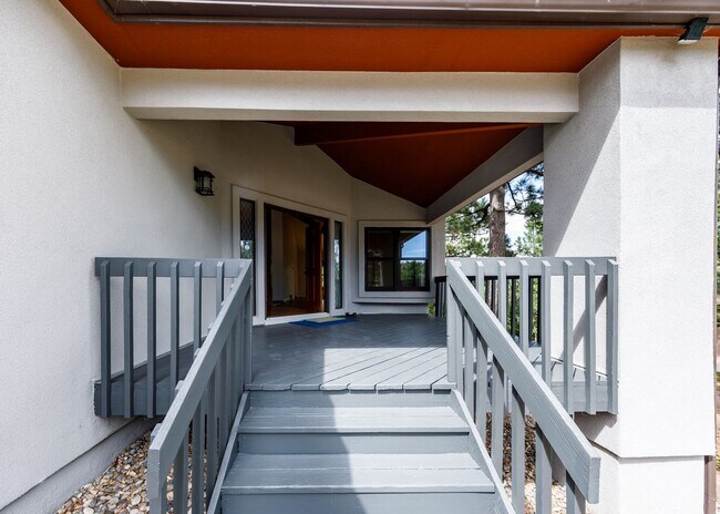 Building Photo - 70 Beckwith Dr