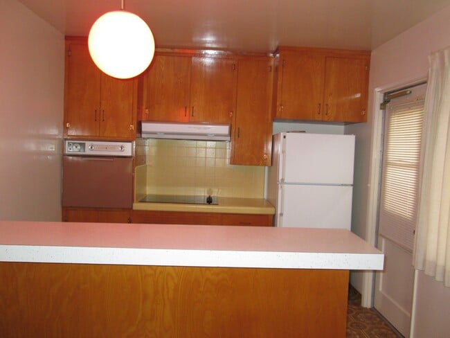 Building Photo - 634 Couper Dr