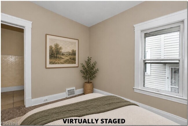 Building Photo - 3100 Montclair Ave