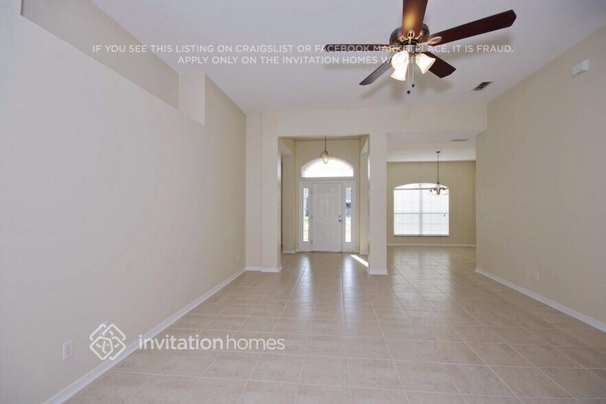 Building Photo - 3237 Lorimar Ln