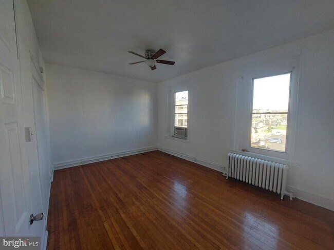 Building Photo - 3150 N Broad St