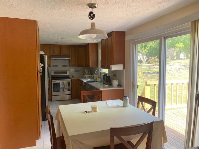 Building Photo - 11201 Maine Cove Dr