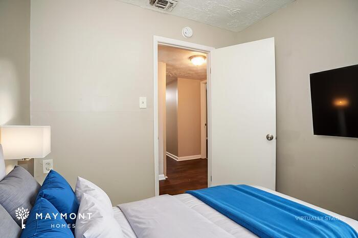 Building Photo - 8863 Yeoman Dr