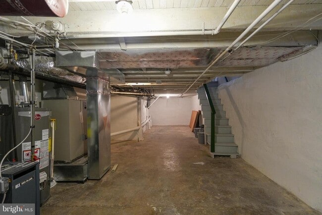 Building Photo - 2625 S Carlisle St