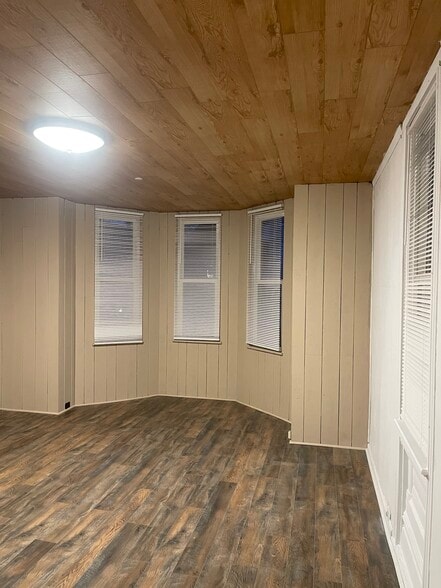 Building Photo - 281 Jackson St