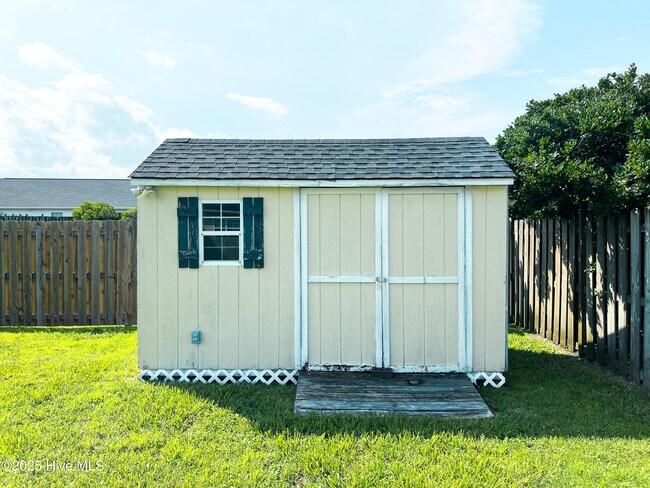 Building Photo - 7321 Verona Dr