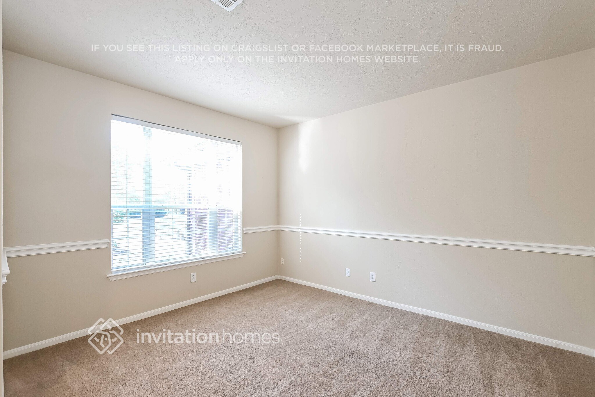 Building Photo - 43 S Acacia Park Cir