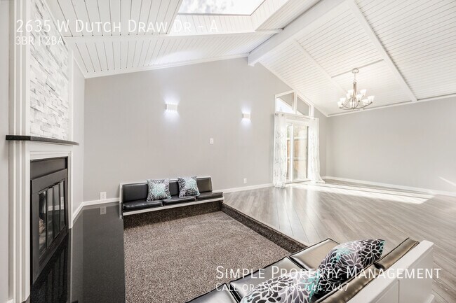 Building Photo - 2635 W Dutch Draw