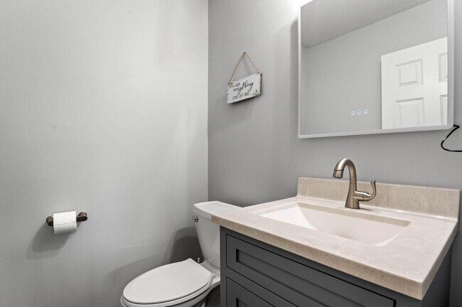 Building Photo - 11151 Vermont Cir