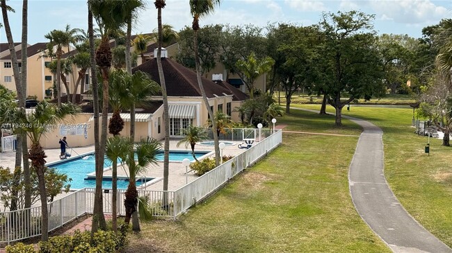 Building Photo - 15330 SW 106th Terrace