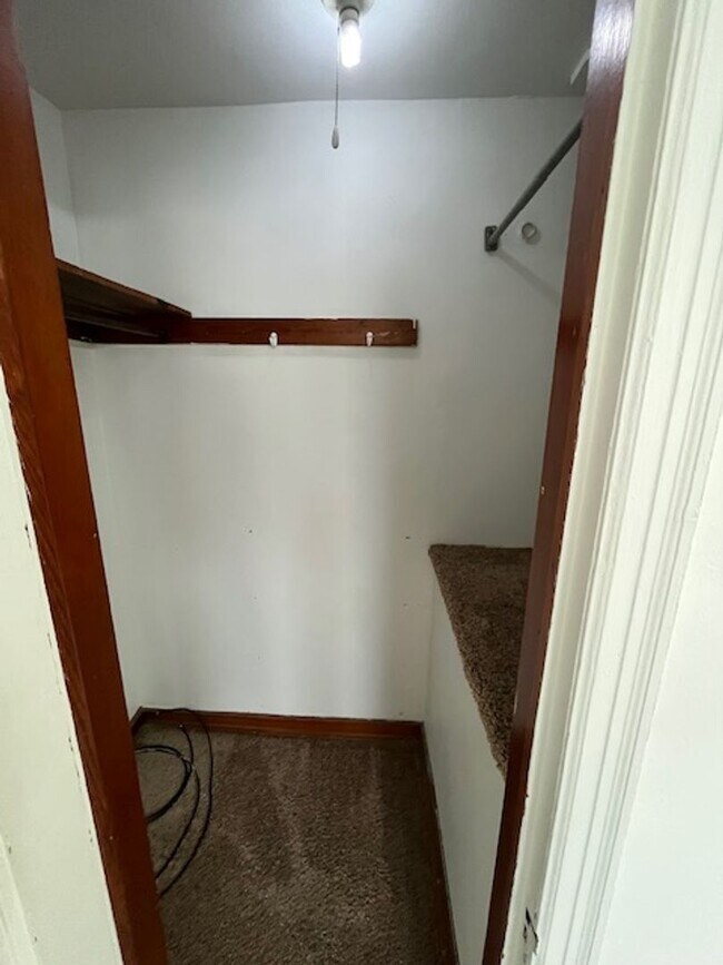 Building Photo - 125-131 Chase Rd