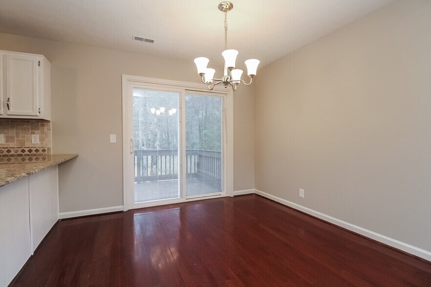 Building Photo - 116 Yocum Dr