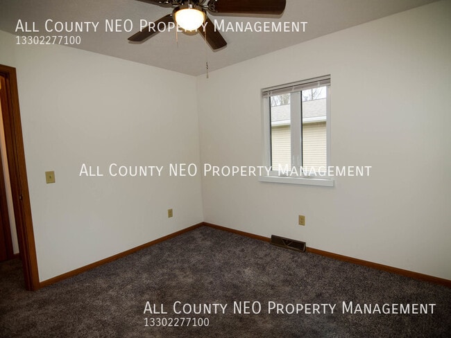 Building Photo - 1319 Sparhawk Ave