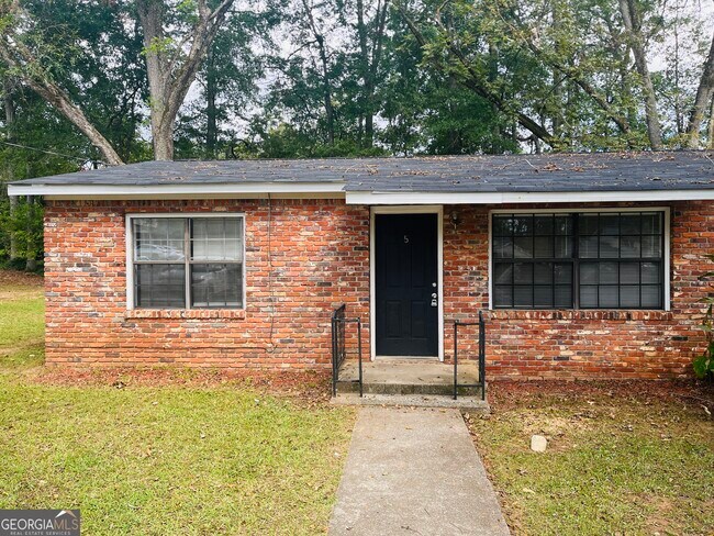 Primary Photo - 129 Church Ave
