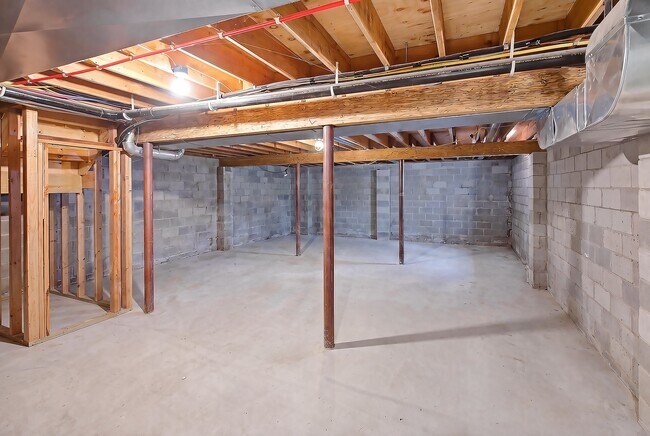 Building Photo - 39 Hilltop Rd