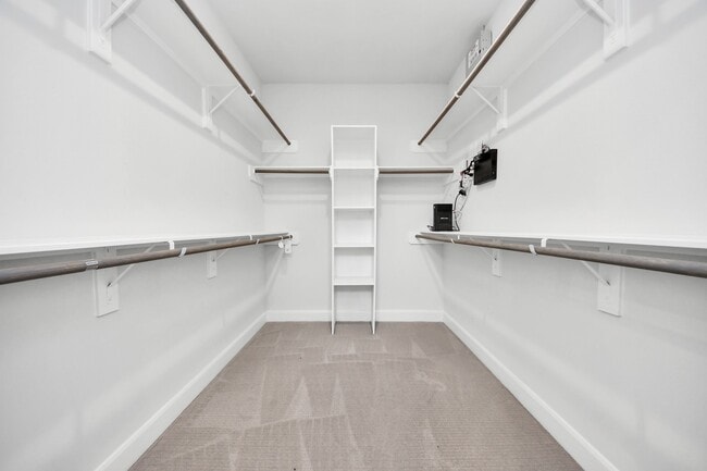 Building Photo - 9577 Neuens Rd