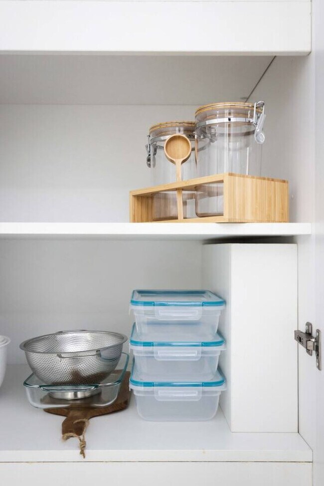 Building Photo - 12607 Larchmere Blvd