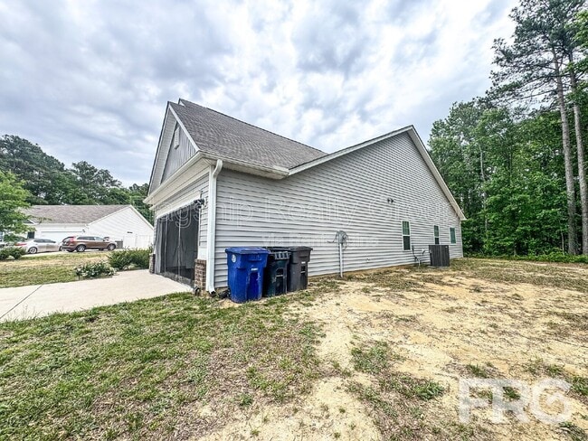 Building Photo - 3919 Wilum Cir