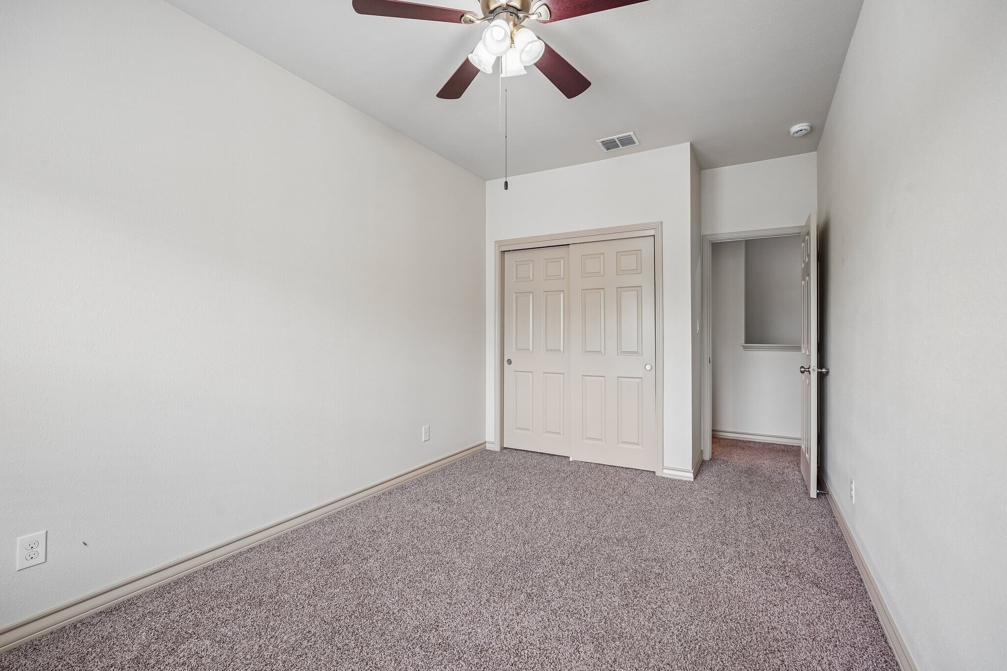Building Photo - 2313 Sailing Way N