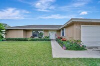 Building Photo - 2551 Westchester Dr N