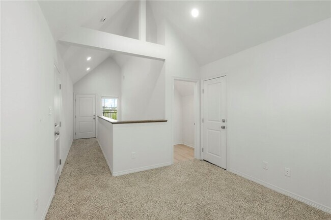 Building Photo - 228 Richards St