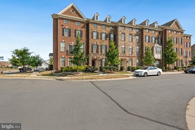 Building Photo - 43176 Witham Square