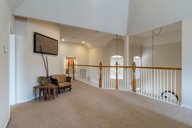 Building Photo - 7712 Brookview Ct