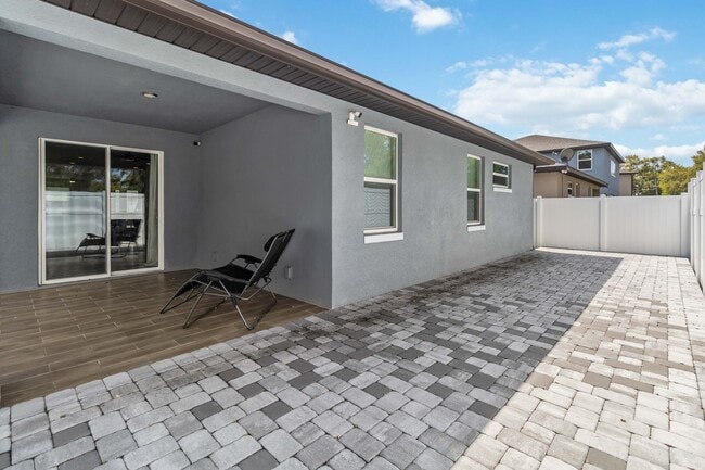 Building Photo - 6592 Taxiway Cir