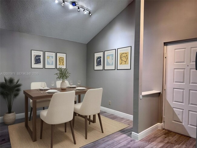 Building Photo - 10420 SW 158th Ct