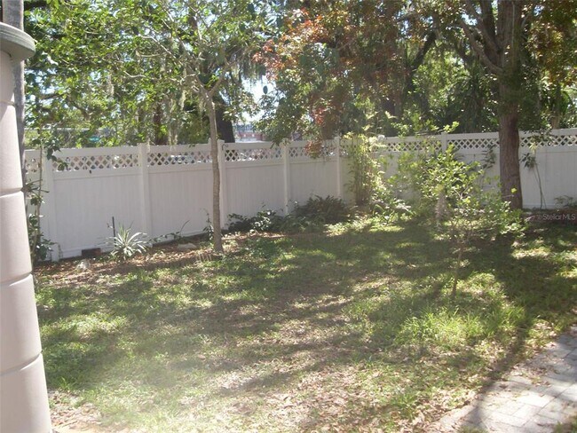 Building Photo - 1706 4th Ave E