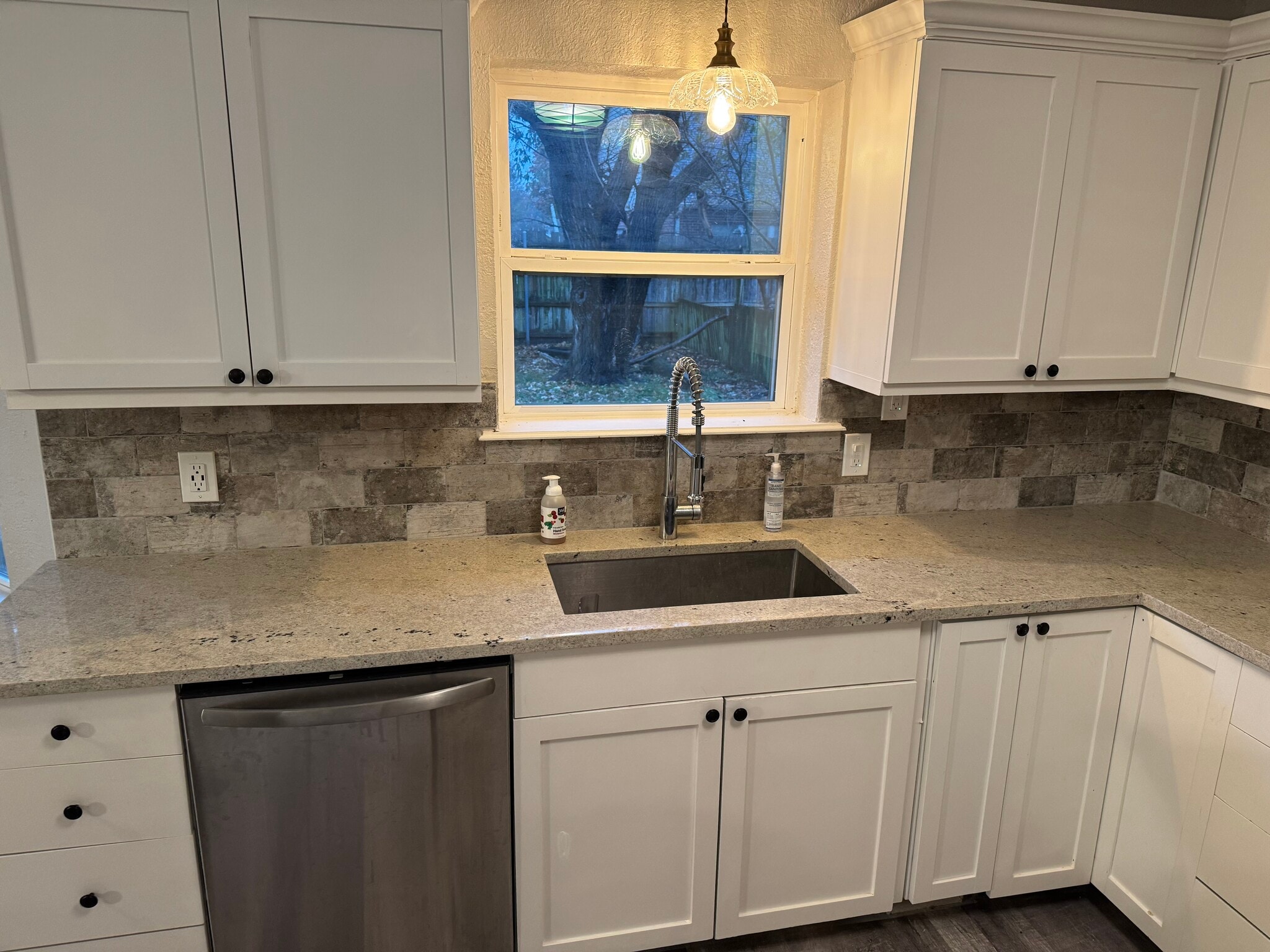 Building Photo - 7903 N 122nd East Ave